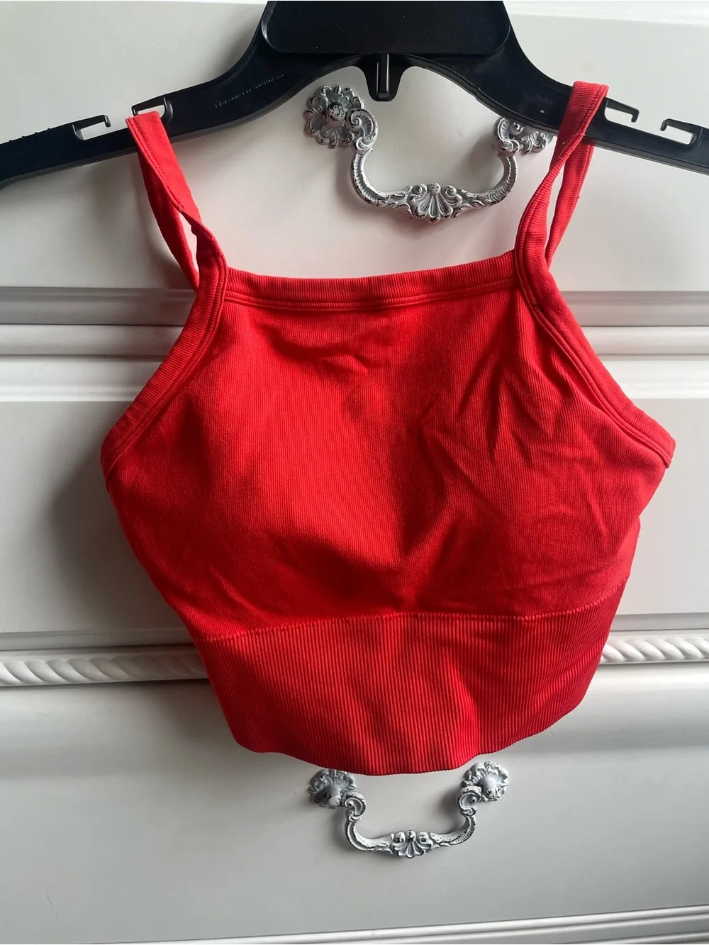 Aura Red Ribbed High-Neck Crop Top - Picture 4 of 5